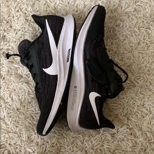 Nike Air Zoom Pegasus 36 FlyEase Women’s shoe